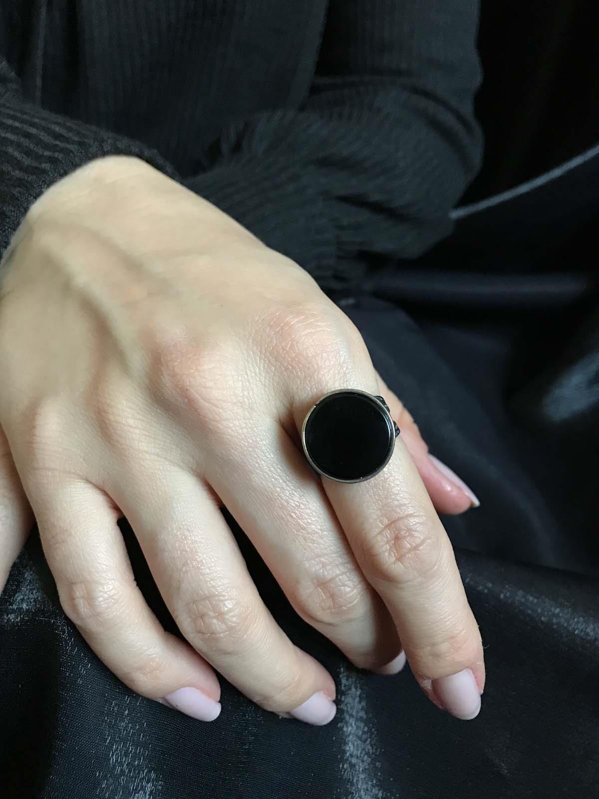 Silver Round Onyx Stone Women's Ring Adjustable Size