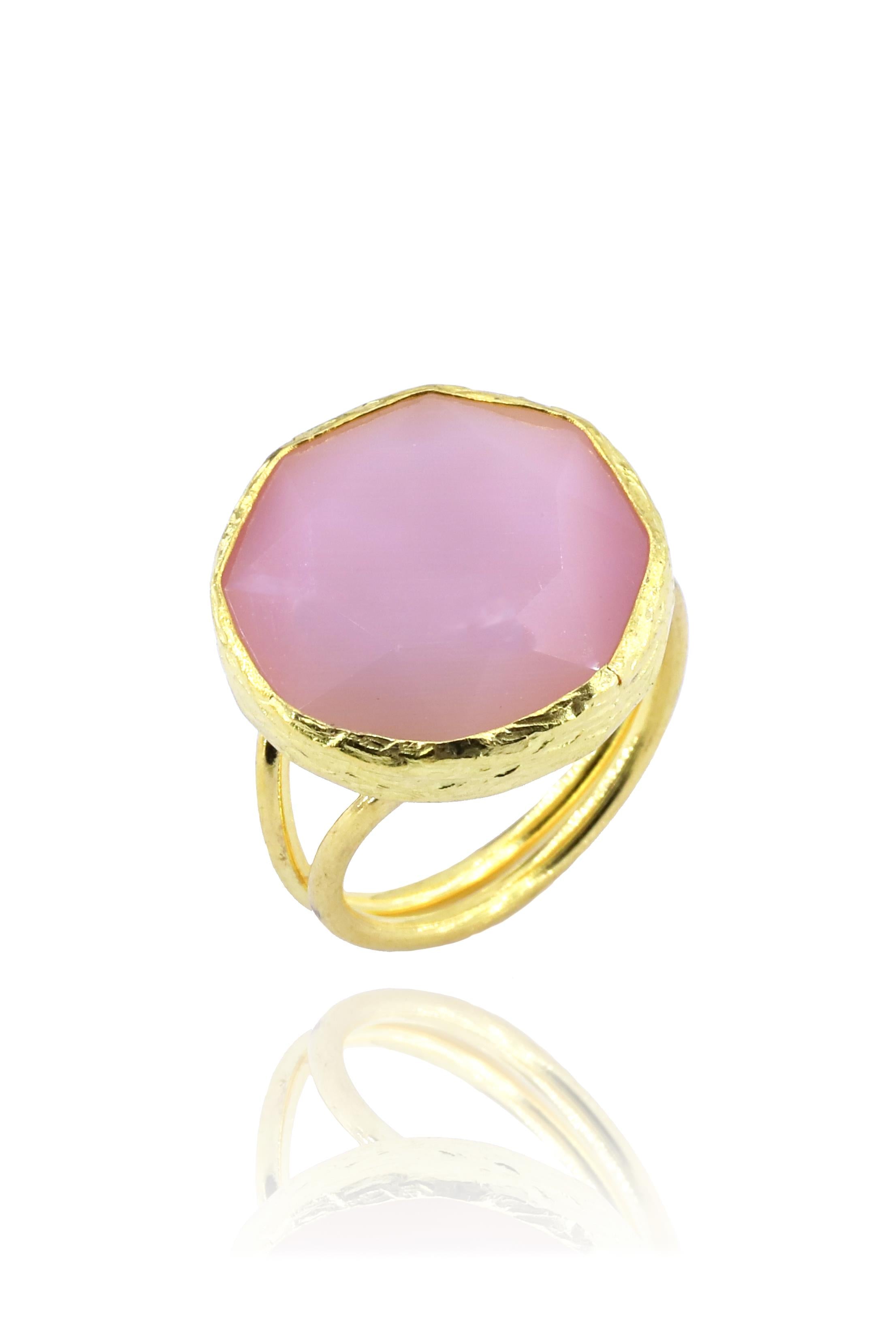 Sun Stone Cat's Eye Round Pink 22K Gold Gold Yellow Plated Women's Ring