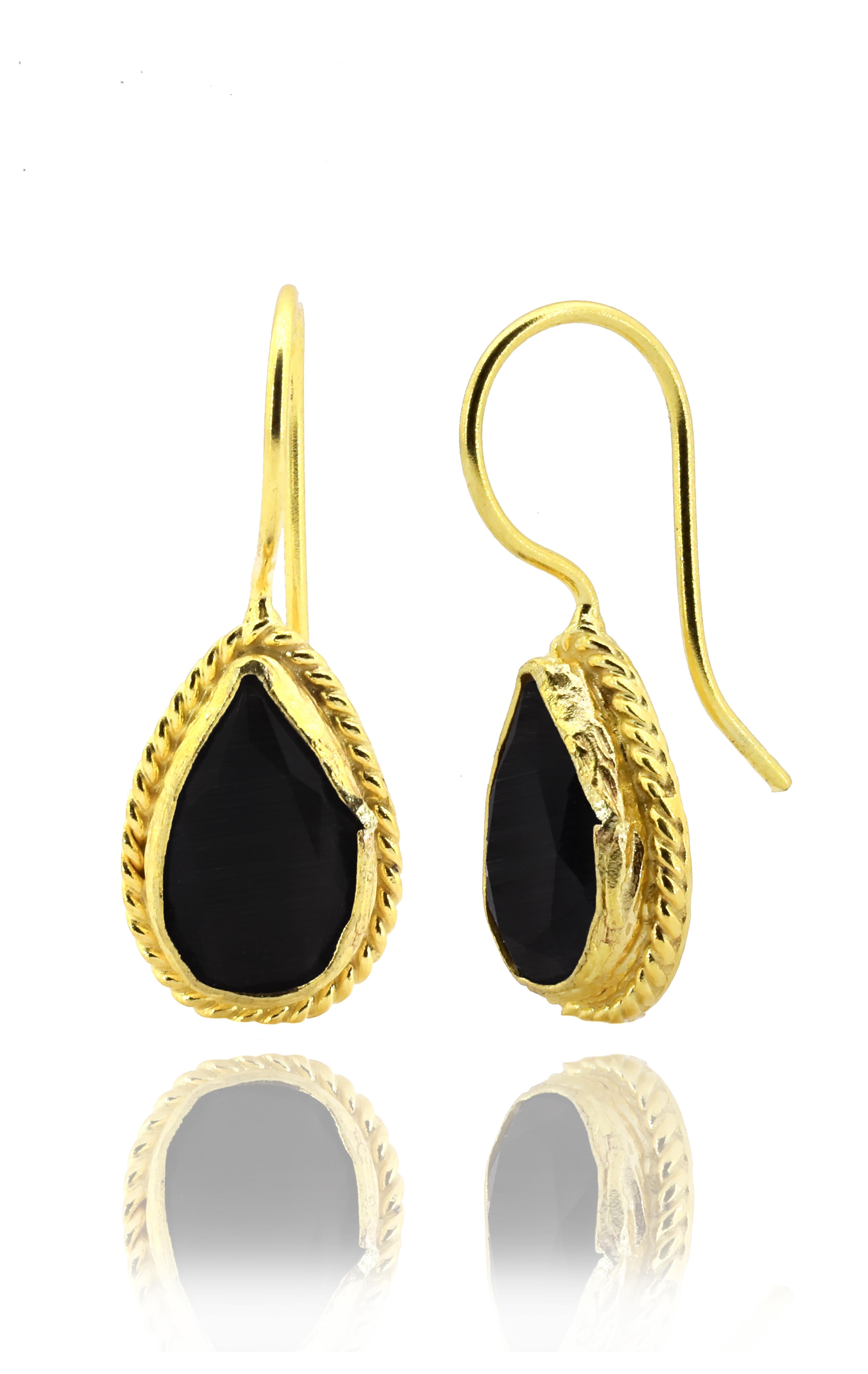 SUNSTONE -Serie Wicking Black Drop Schnitt farbiger Onyx 22K Gold Plated Damen Set 925 Sterling Silber Kette